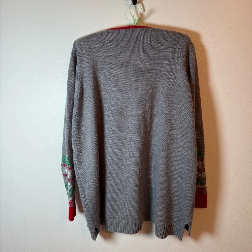 Holiday Time Gray‎ Festive Cat Sweater